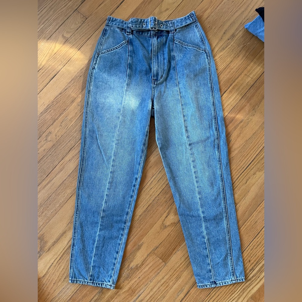 Madewell belted high waisted mom jeans size 27